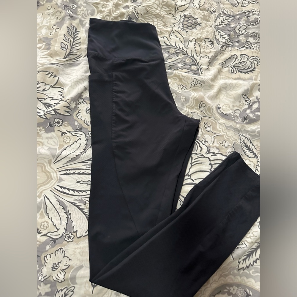 Athleta hybrid leggings
